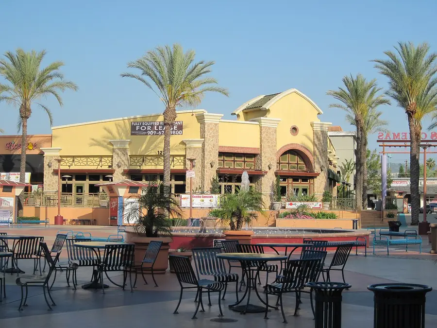 Shopping plaza with palm trees in West Covina